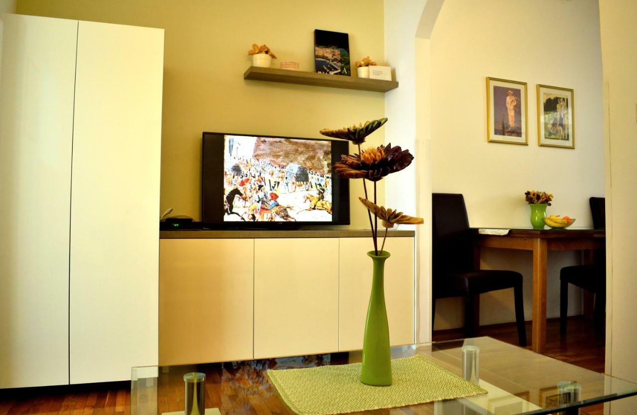 Amphitheatre Apartments Pula Dış mekan fotoğraf
